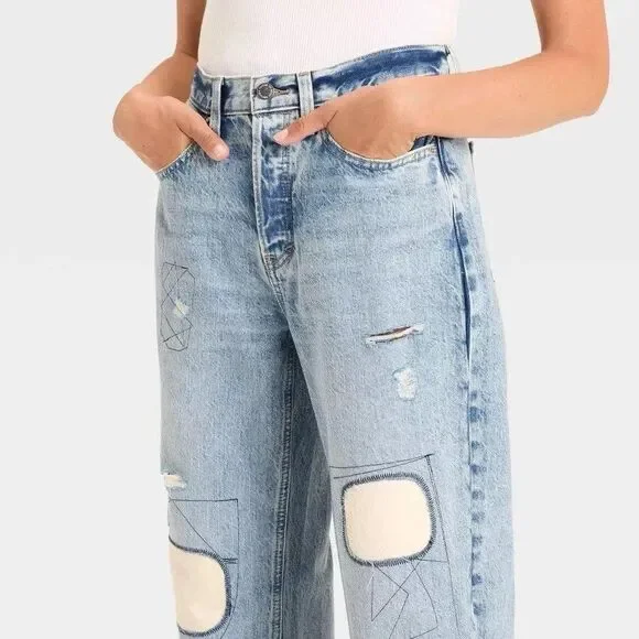 Universal Thread Women's Mid-Rise Patchwork 90's Baggy Jeans Light Wash Size 12 - Picture 7 of 10